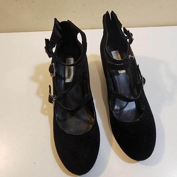 Steve Madden Hedley Black Suede Block Heels with Embroide Red Roses 7.5 - Picture 11 of 15